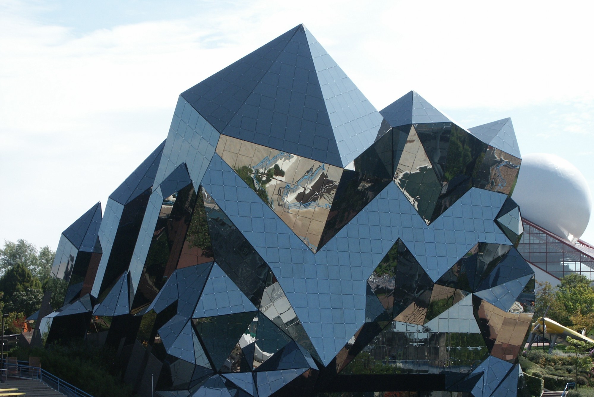 Pavillon aux cristaux de roche au Futuroscope dans la vienne camping Qualité Pays de la Loire